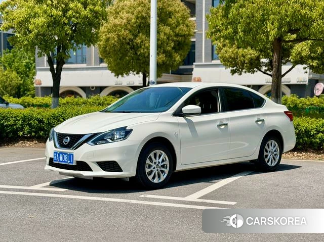 Nissan Xuan Yi 2024 Белый из Китая, фото 3
