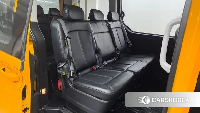 Hyundai Staria 2022 Желтый из Кореи, фото 3