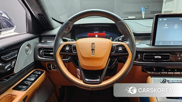 Lincoln Aviator 2nd generation 2021 Белый из Кореи, фото 3