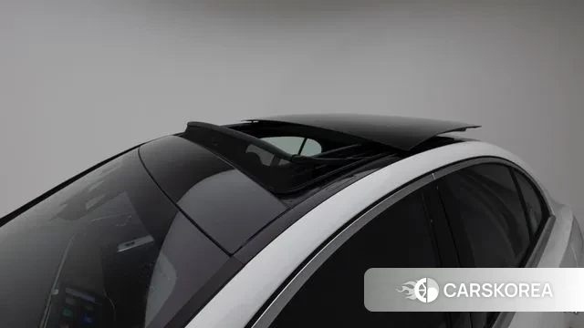 Mercedes-Benz E-Class W214 2025 Белый из Кореи, фото 3