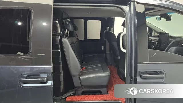 Hyundai Staria 2022 Серый из Кореи, фото 3