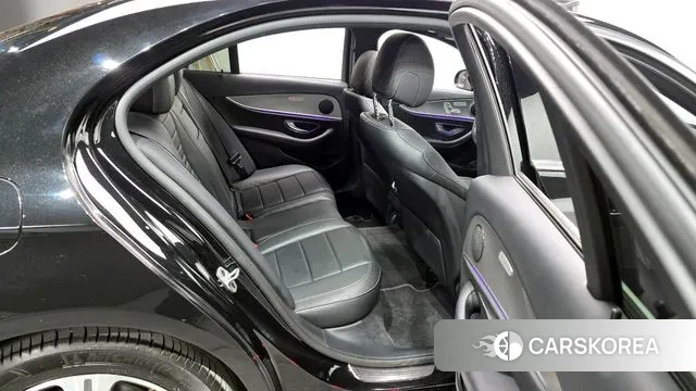 Mercedes-Benz E-Class W213 2019 Черный из Кореи, фото 3