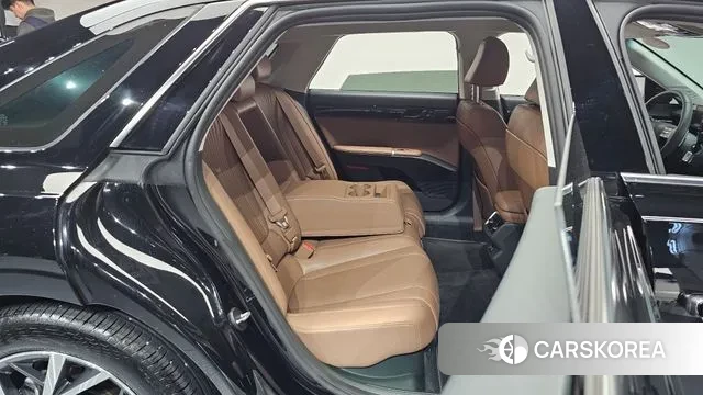 Hyundai Grandeur Hybrid (GN7) 2023 Черный из Кореи, фото 3