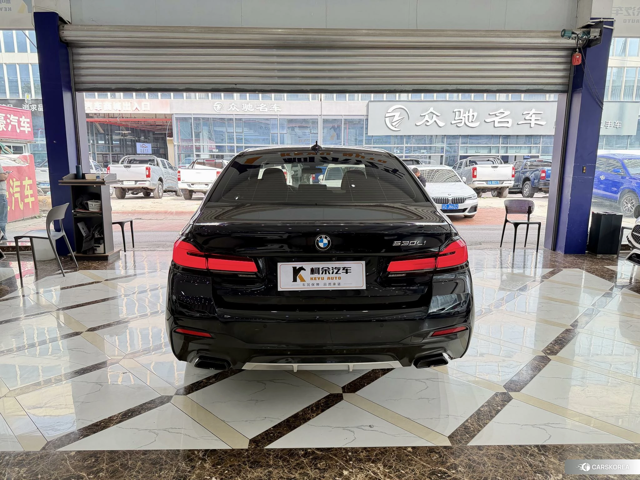 BMW 5 series 2021 Черный из Китая, фото 3
