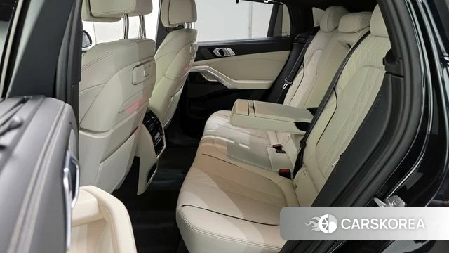 BMW X6 (G06) 2025 Черный из Кореи, фото 3
