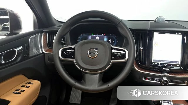 Volvo XC60 second Generation 2025 Цвет тростника из Кореи, фото 3