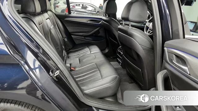 BMW 5 Series (G30) 2018 Черный из Кореи, фото 3