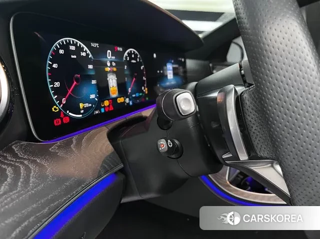 Mercedes-Benz E-Class W213 2023 Белый из Кореи, фото 3