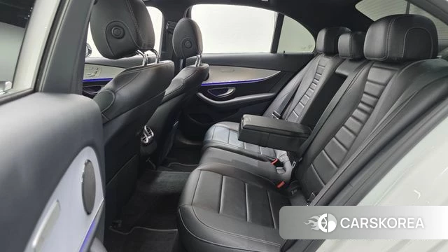 Mercedes-Benz E-Class W213 2020 Белый из Кореи, фото 3