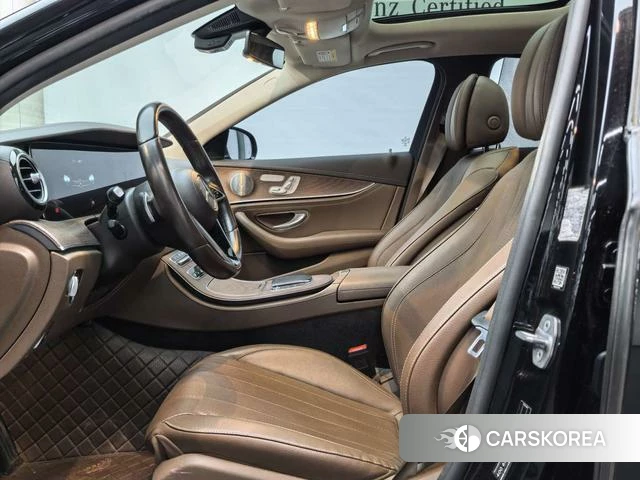 Mercedes-Benz E-class 2021 Черный из Китая, фото 3