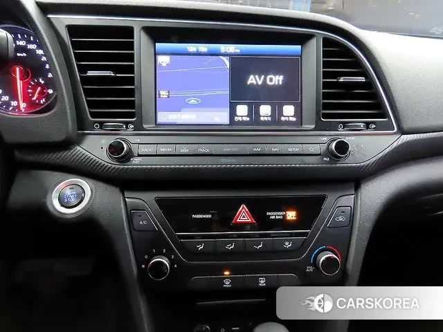 Hyundai Avante AD 2018 Белый из Кореи, фото 3