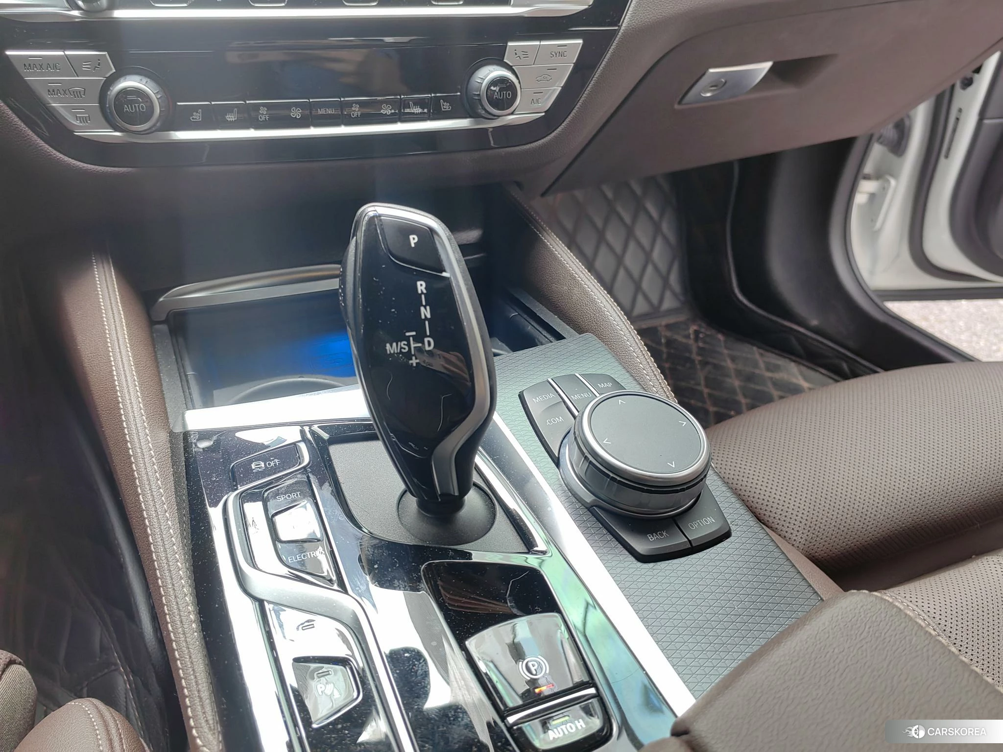 BMW 5 series PHEV 2020 Белый из Китая, фото 3