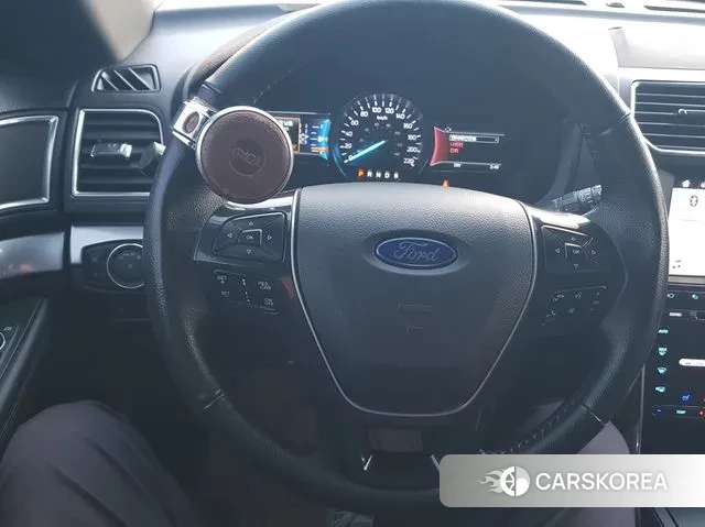 Ford Explorer 2018 Черный из Кореи, фото 3