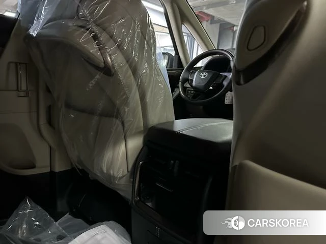 Toyota Elfa 2025 Черный из Китая, фото 3