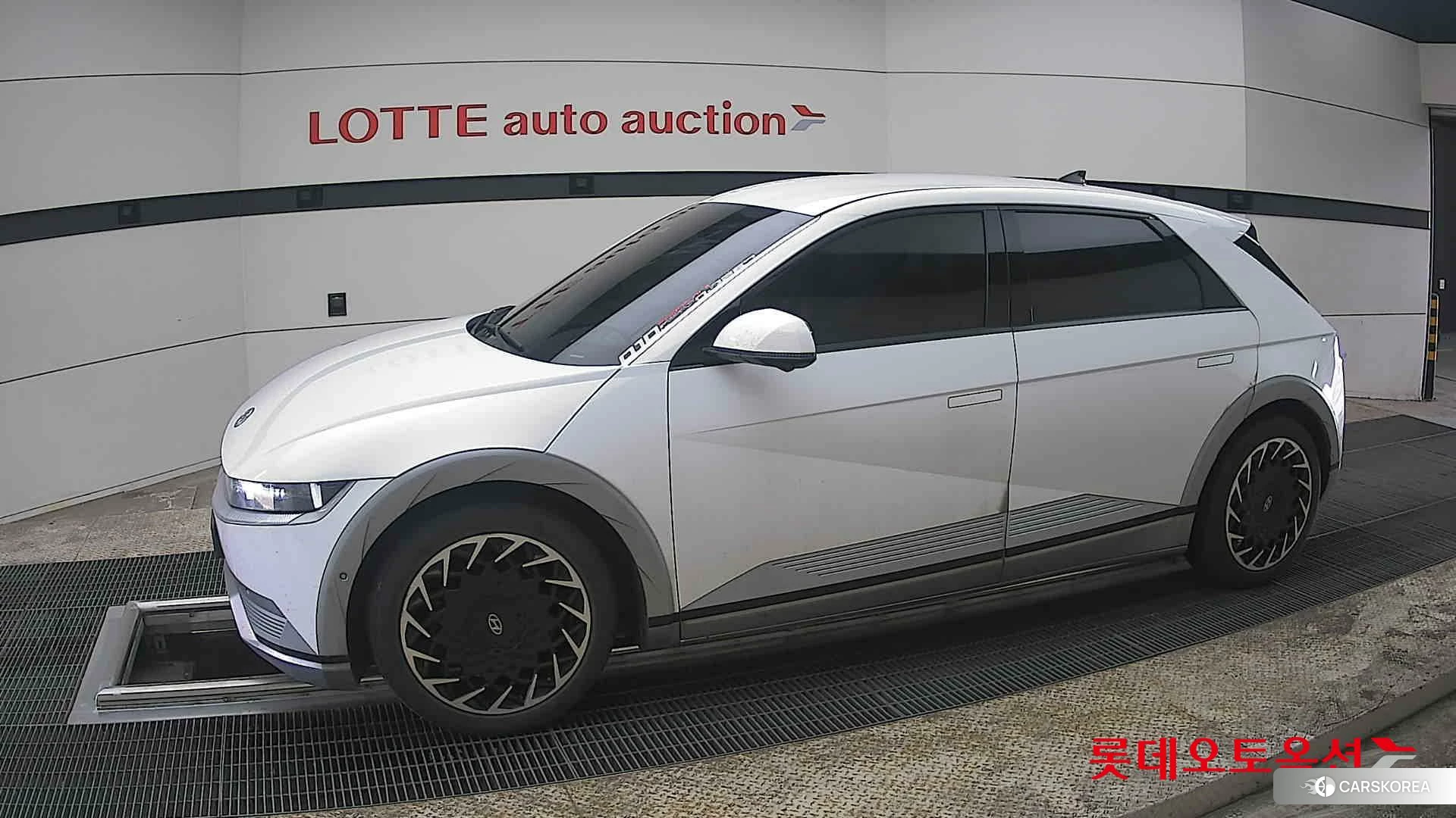 Hyundai IONIQ 5 2022 Atlas White из Кореи, фото 3