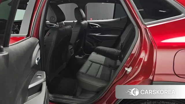 Chevrolet (GM Daewoo) Trax Crossover 2023 Красный из Кореи, фото 3