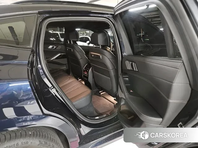 BMW X6 (G06) 2025 Черный из Кореи, фото 3