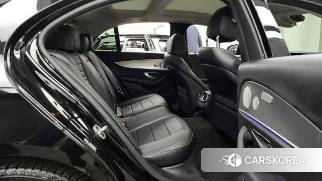 Mercedes-Benz E-Class W213 2020 Черный из Кореи, фото 3