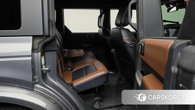 Ford Bronco 6th Generation 2022 Серый из Кореи, фото 3