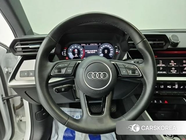 Audi A3 (8Y) 2022 Белый из Кореи, фото 3