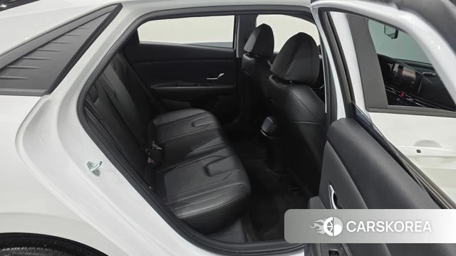 Hyundai Avante (CN7) 2023 Белый из Кореи, фото 3