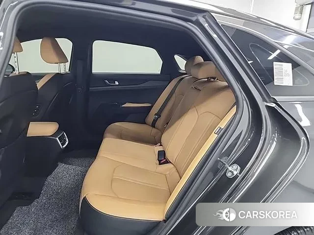 Kia K5 3rd generation 2023 Серый из Кореи, фото 3