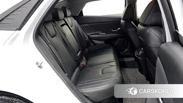 Hyundai Avante Hybrid (CN7) 2022 Белый из Кореи, фото 3