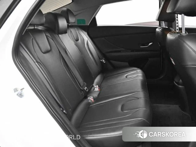 Hyundai Avante (CN7) 2022 Белый из Кореи, фото 3