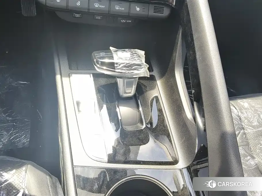 Hyundai Elantra 2026 Белый из Китая, фото 3