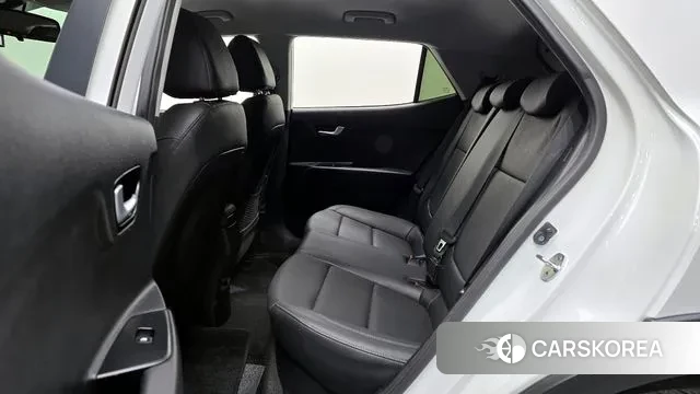 Kia Stonic 2018 Белый из Кореи, фото 3