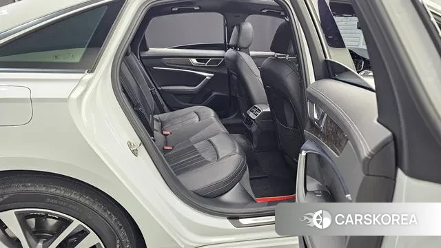 Audi A6 (C8) 2020 Белый из Кореи, фото 3