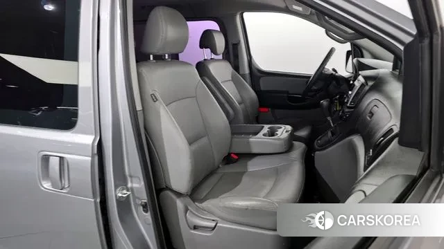 Hyundai The New Grand Starex 2019 Серебристо-серый из Кореи, фото 3