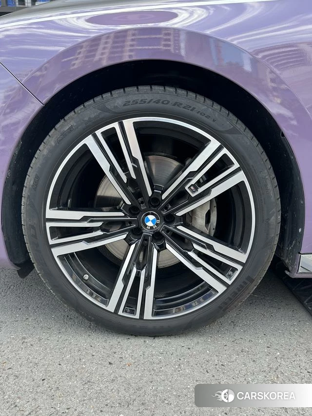 BMW 7 series 2023 Черный из Китая, фото 3