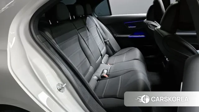 Mercedes-Benz C-Class W206 2022 Белый из Кореи, фото 3