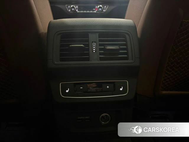 Audi Q5 (FY) 2023 Серый из Кореи, фото 3