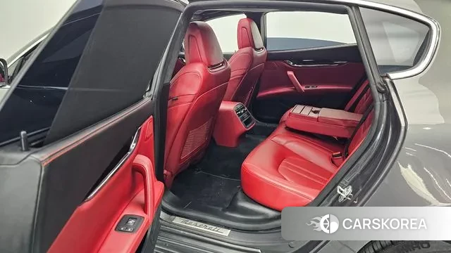 Maserati Quattroporte 2018 Серый из Кореи, фото 3