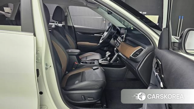 Kia Seltos 2021 Белый из Кореи, фото 3