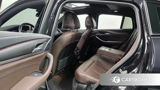 BMW X4 (G02) 2021 Черный из Кореи, фото 3