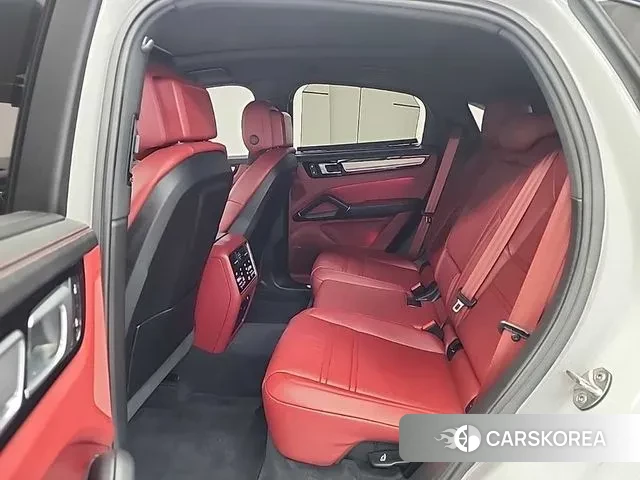 Porsche Cayenne (PO536) 2023 Серебристо-серый из Кореи, фото 3