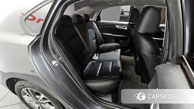 Kia The New K3 2nd generation 2021 Серый из Кореи, фото 3