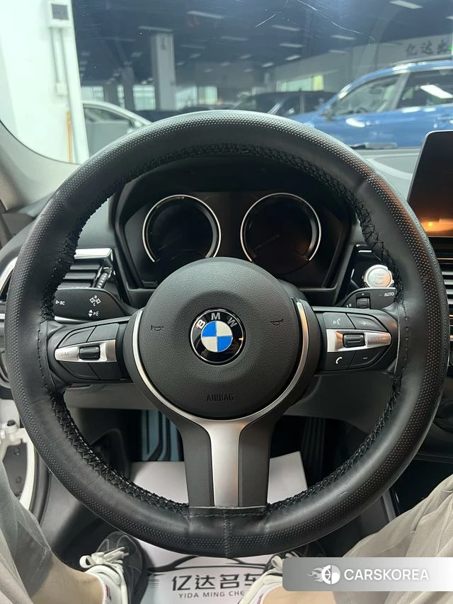 BMW 1 series 2021 Белый из Китая, фото 3