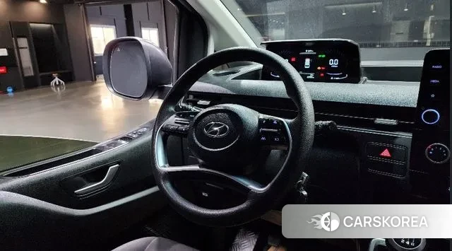 Hyundai Staria 2021 Серебряный из Кореи, фото 3