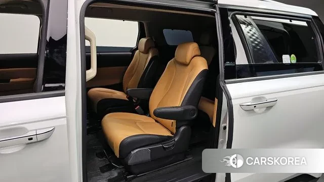 Kia Carnival 4th generation 2023 Белый из Кореи, фото 3