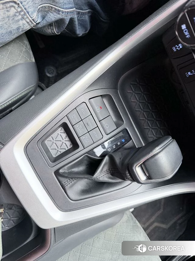 Toyota RAV4 Rongfang 2023 Белый из Китая, фото 3