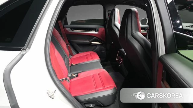 Porsche Cayenne (PO536) 2024 Серебристо-серый из Кореи, фото 3