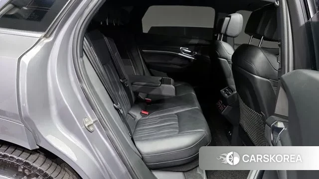 Audi e-Tron 2021 Серый из Кореи, фото 3