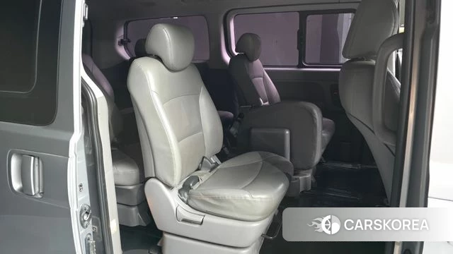 Hyundai The New Grand Starex 2018 Серебристо-серый из Кореи, фото 3