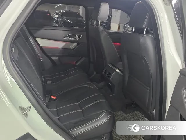 Land Rover Range Rover Velar 2023 Белый из Кореи, фото 3