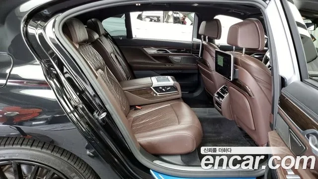 BMW 7 Series (G11) 2020 Черный из Кореи, фото 3