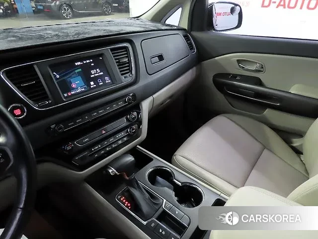 Kia The New Carnival 2018 Черный из Кореи, фото 3
